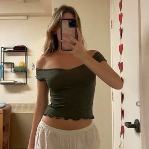 The green off the shoulder